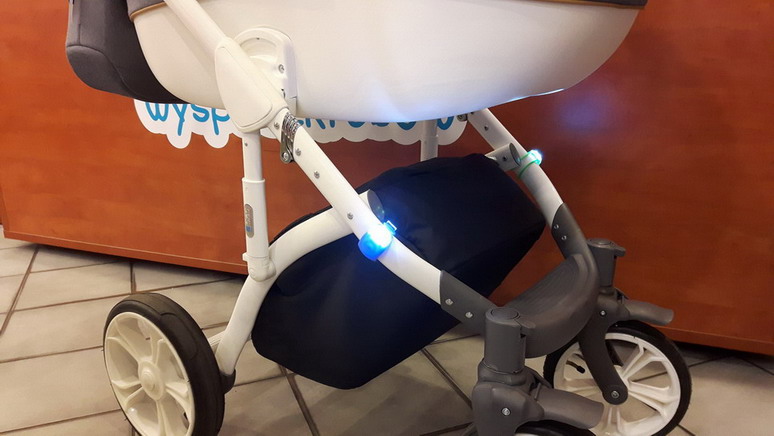 Lampka LED do wózka dziecięcego, uniwersalna. Wodoodporna.
