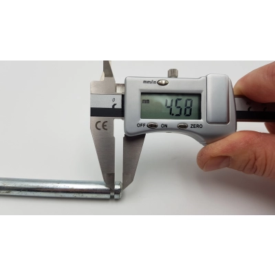 Oś, ośka do tylnego koła w wózku TAKO, długość 133mm, dwa frezy 5/23mm