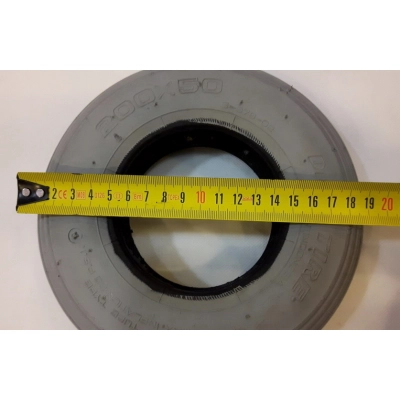 Opona i dętka 200x50 do wózka inwalidzkiego CZARNA