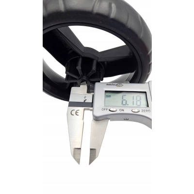 Kółko 13cm do spacerówki, wózka spacerowego, na zakupy, oś 6mm, czarne, S1