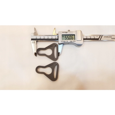 Uniwersalny uchwyt do torby na wózek dziecięcy – komplet 2 szt. czarny