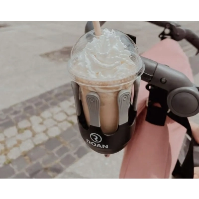 Uniwersalny uchwyt do wózka – na kubek, butelkę, termos – stabilny