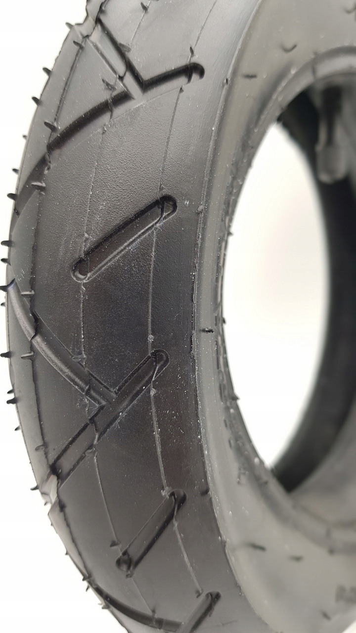 Bieżnik opony wózka